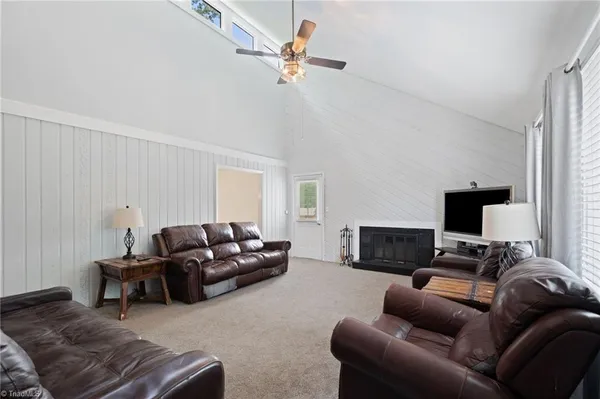 $295,000 | 424 West Street, King, NC 27021