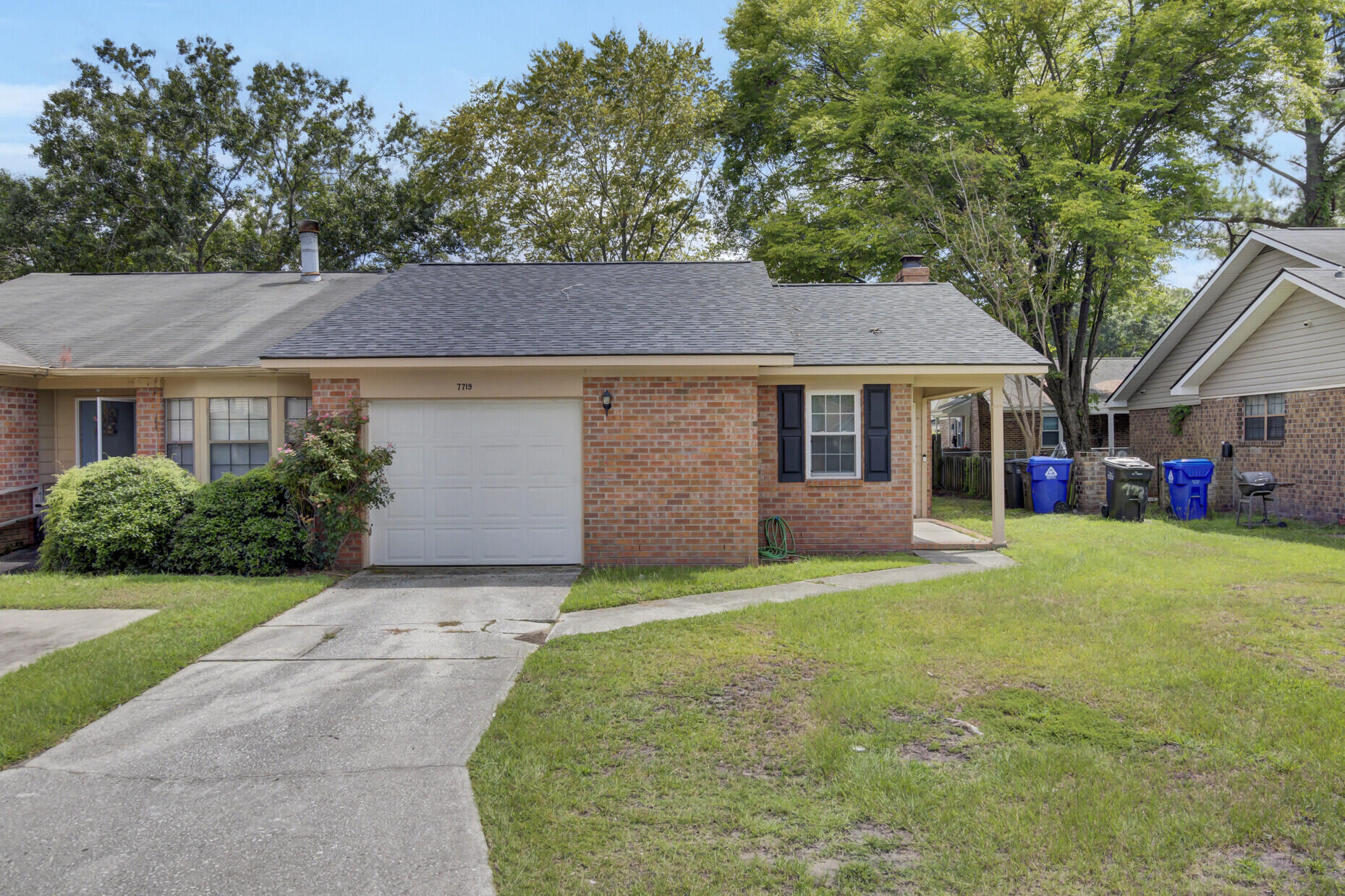 7719 Wayfield Circle North Charleston, SC 29418 - Photo 1 of 30 01_1_mls