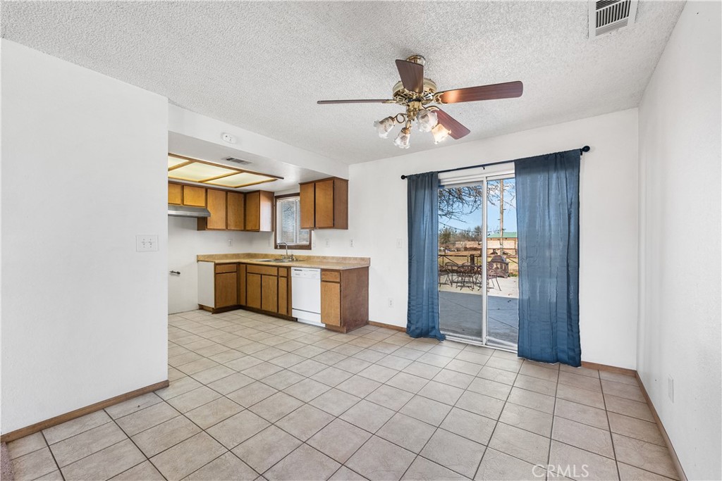 10837 East Ave R 10 Littlerock, CA 93543 - Photo 12 of 50