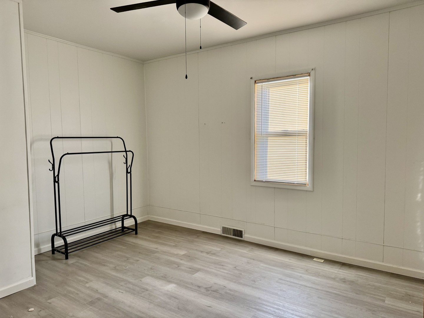 102 West 3rd Street Oglesby, IL 61348 - Photo 9 of 12 a view of a room with gym equipment