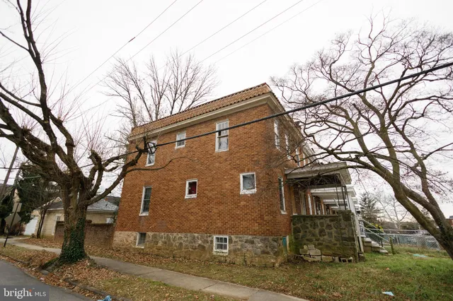 $69,900 | 4001 Fairfax Road, Baltimore, MD 21216