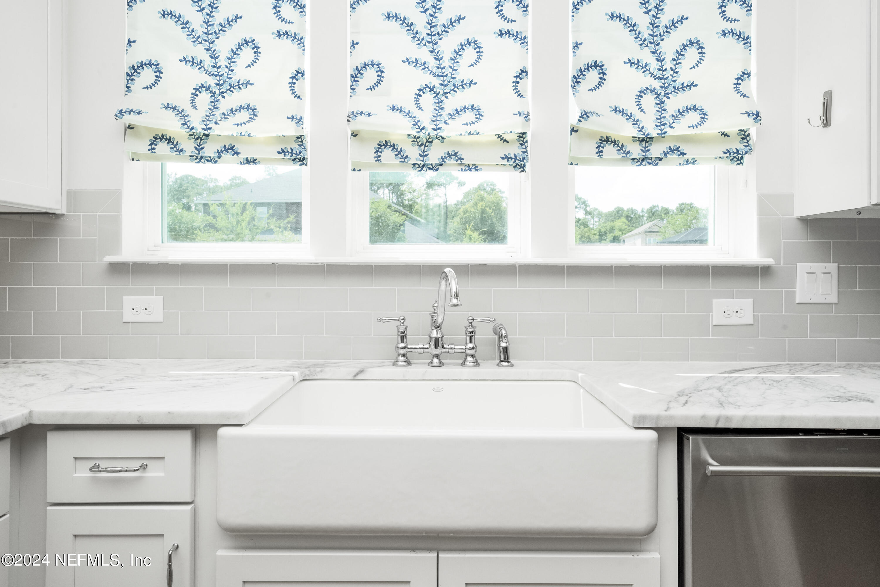7713 Collins Grove Road Jacksonville, FL 32256 - Photo 14 of 87 Farm House Sink