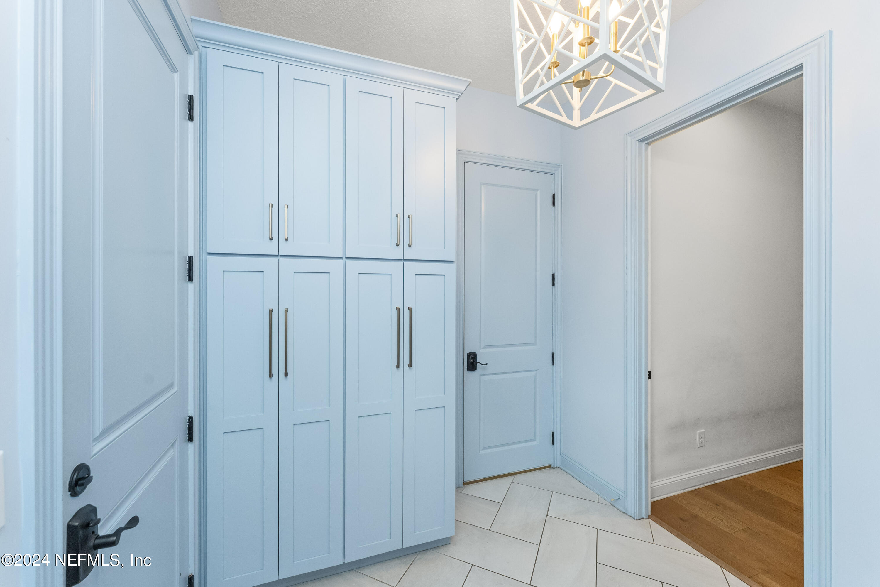 7713 Collins Grove Road Jacksonville, FL 32256 - Photo 29 of 87 Mudroom