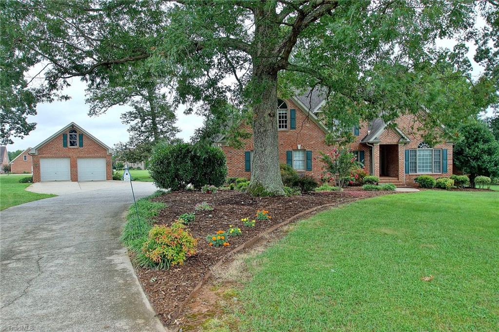 5706 Fox Meadow Court Oak Ridge, NC 27310 - Photo 2 of 23