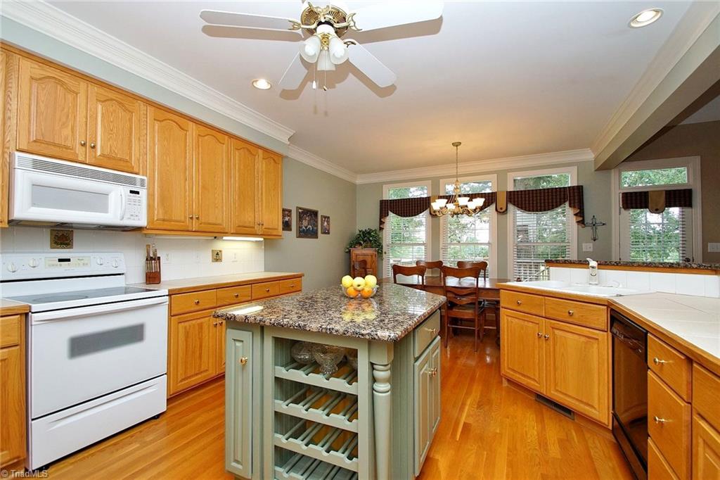 5706 Fox Meadow Court Oak Ridge, NC 27310 - Photo 5 of 23