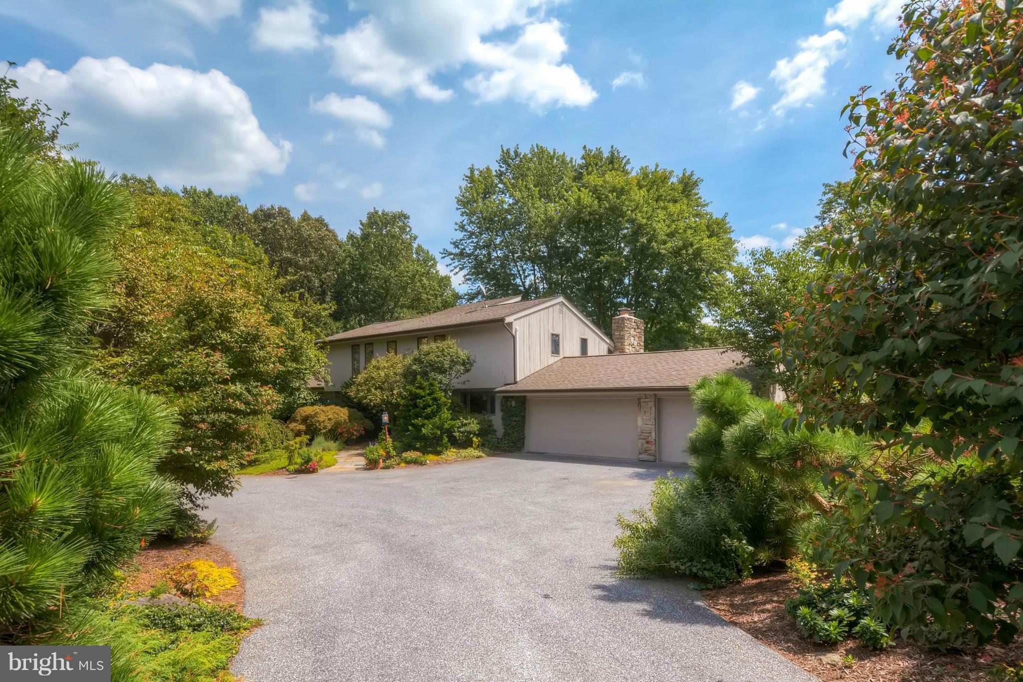 13813 Cuba Road Cockeysville, MD 21030 - Photo 1 of 29 Exterior (Front)