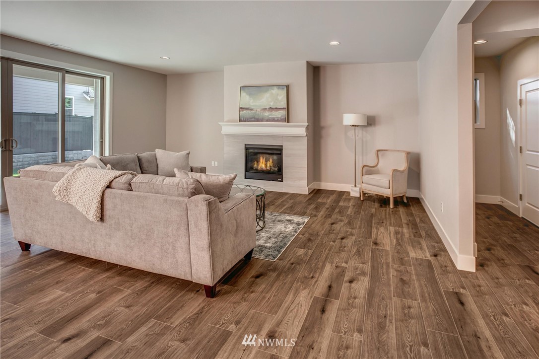 930 Chelan Avenue Northeast Renton, WA 98059 - Photo 2 of 24
