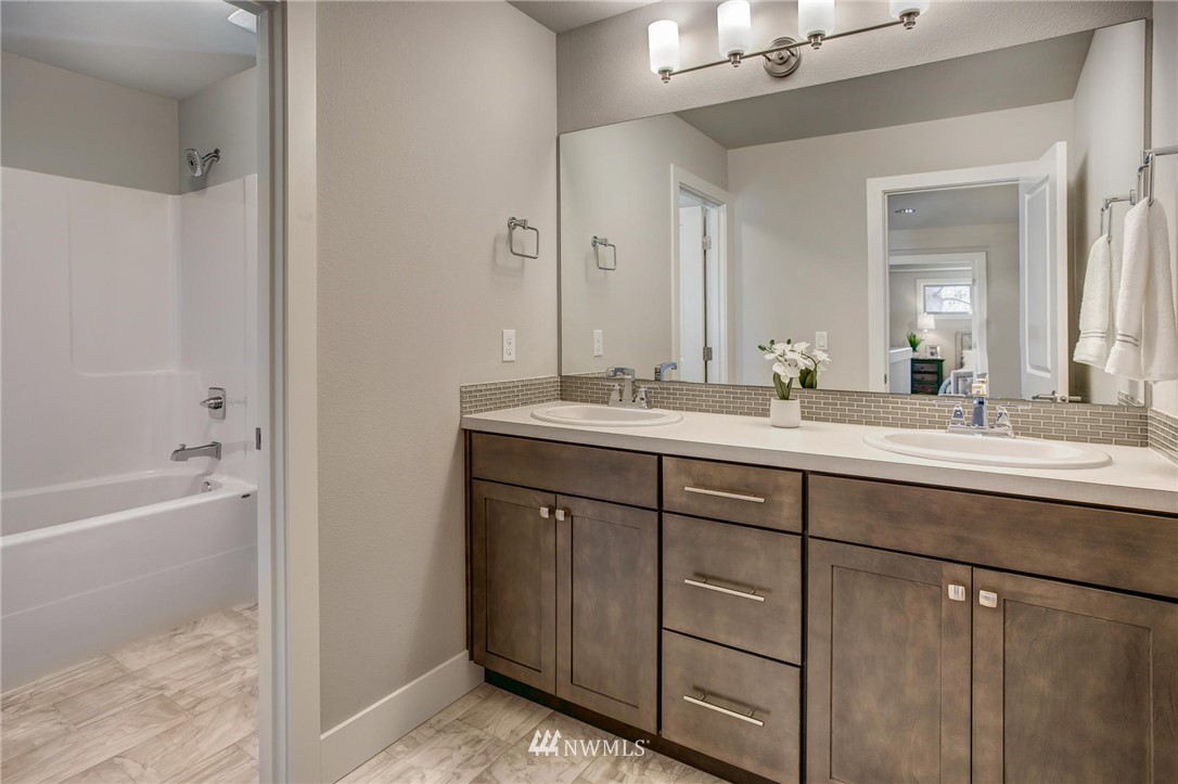 930 Chelan Avenue Northeast Renton, WA 98059 - Photo 21 of 24