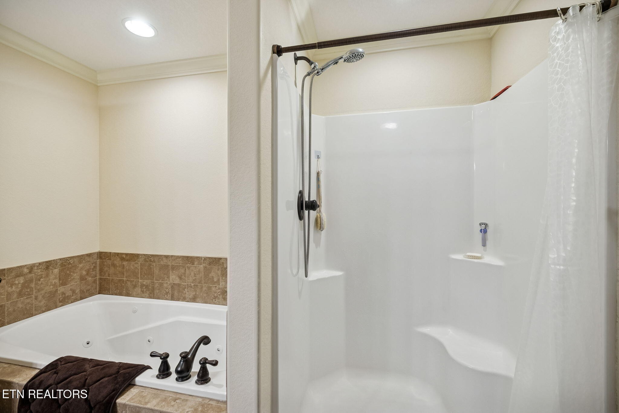 6200 Lantern Ridge Lane Knoxville, TN 37921 - Photo 37 of 52 Gallery Image 37