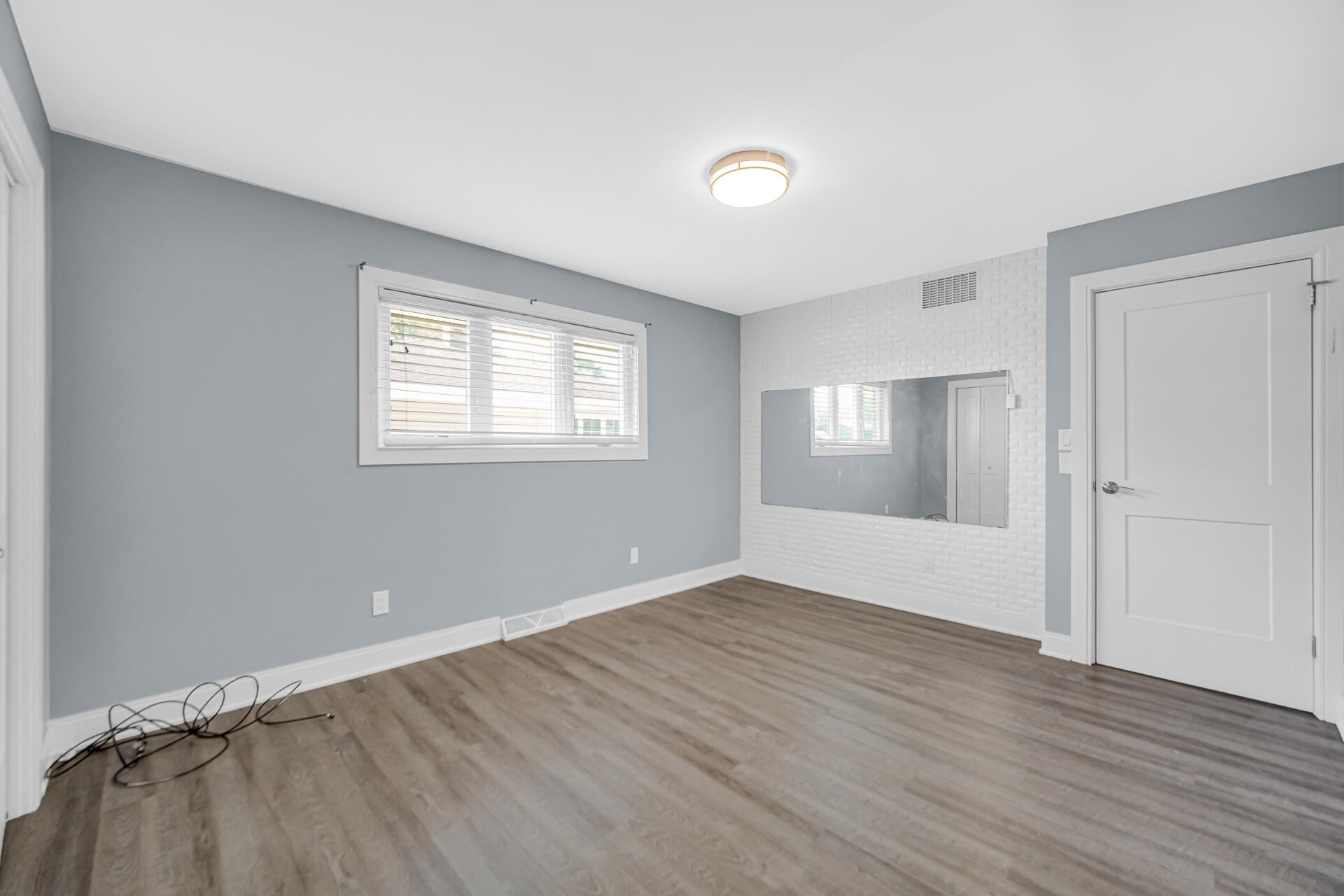 9418 Verbena Drive Munster, IN 46321 - Photo 11 of 22 1920x1280