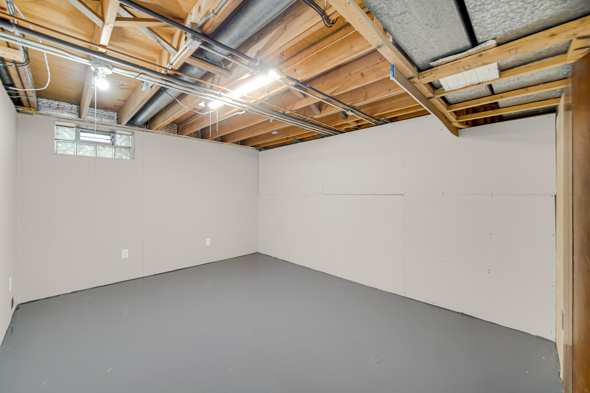 9418 Verbena Drive Munster, IN 46321 - Photo 19 of 22 1920x1280