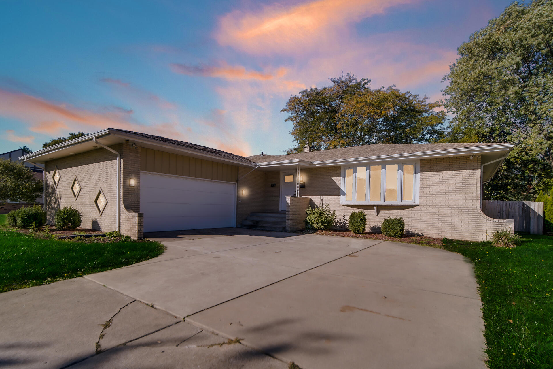 9418 Verbena Drive Munster, IN 46321 - Photo 22 of 22 1920x1280