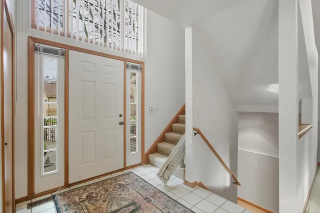 $304,900 | 37692 North Laurel Park Drive, Livonia, MI 48152