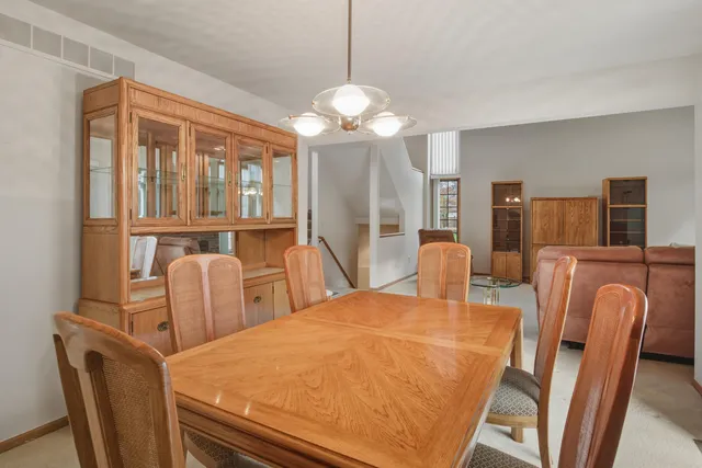 $304,900 | 37692 North Laurel Park Drive, Livonia, MI 48152