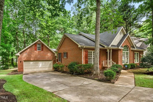 $649,900 | 101 Turnberry Lane, Cary, NC 27518