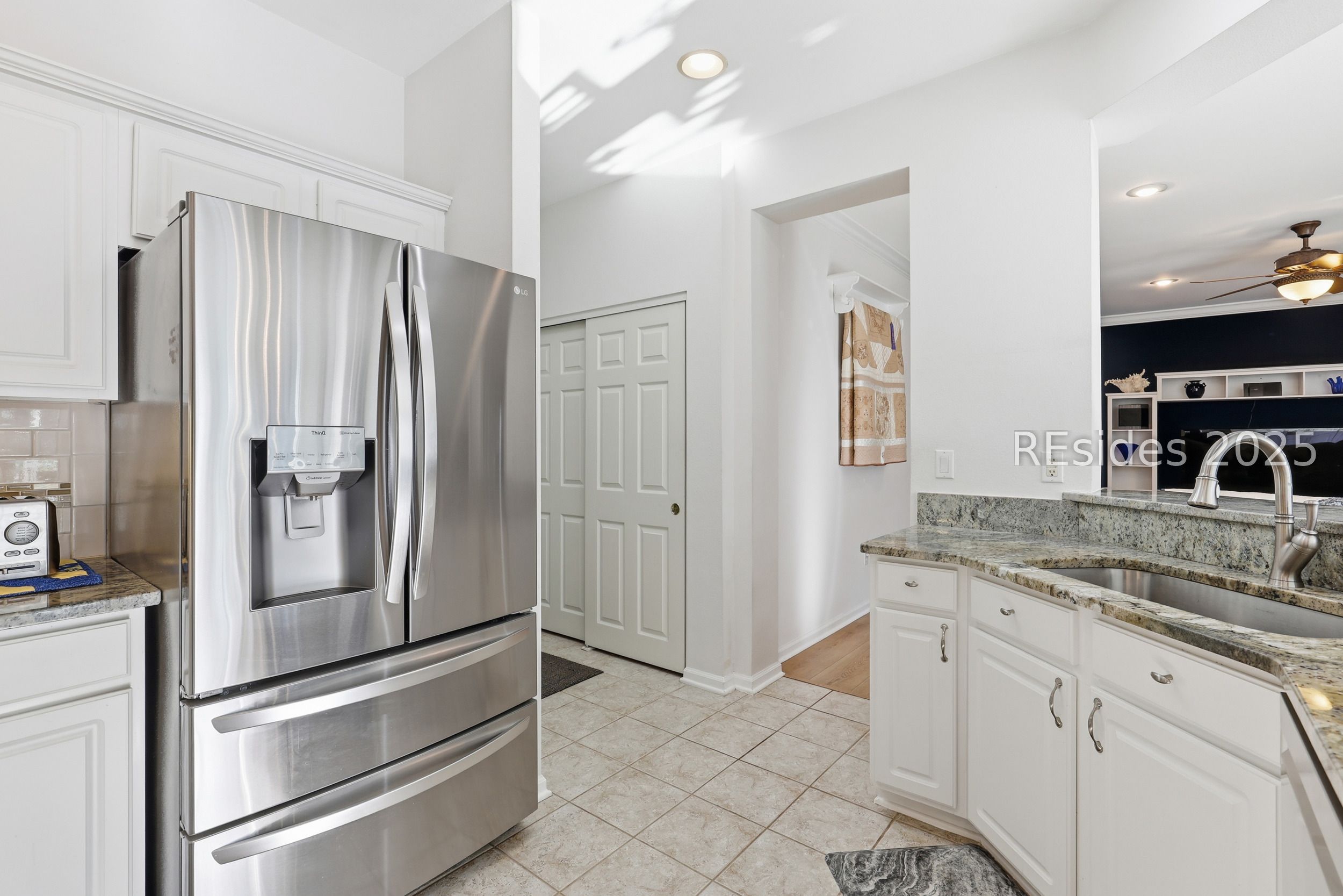 19 Hampton Circle Bluffton, SC 29909 - Photo 14 of 48 Stainless steel appliances 2025