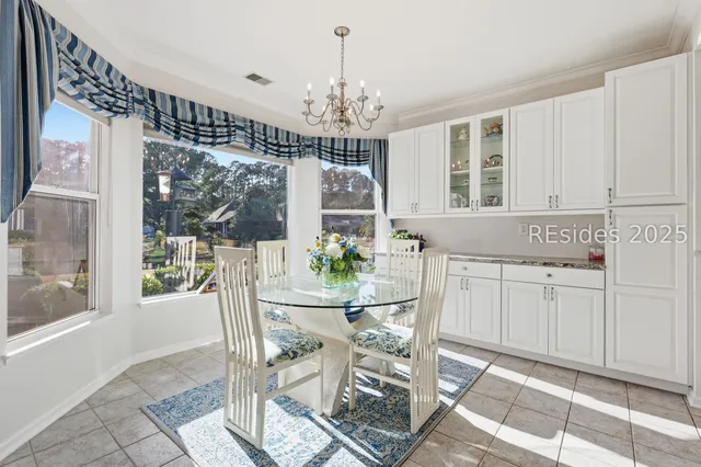 $469,900 | 19 Hampton Circle, Bluffton, SC 29909