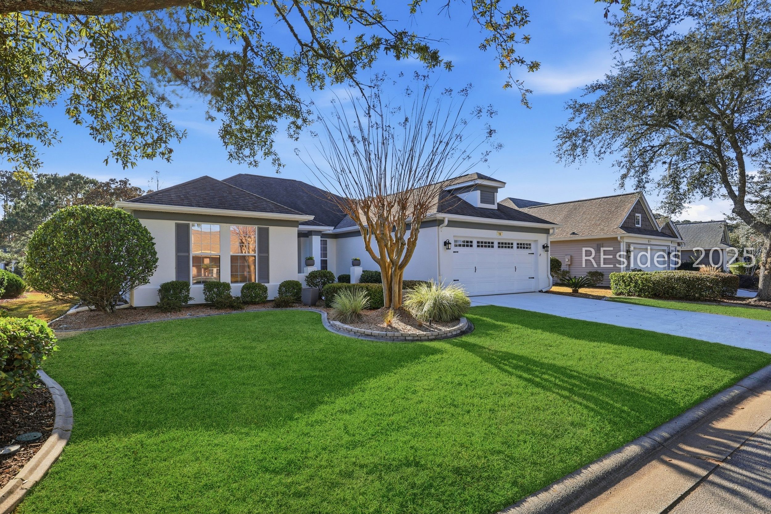 19 Hampton Circle Bluffton, SC 29909 - Photo 3 of 48 Beautiful curb appeal