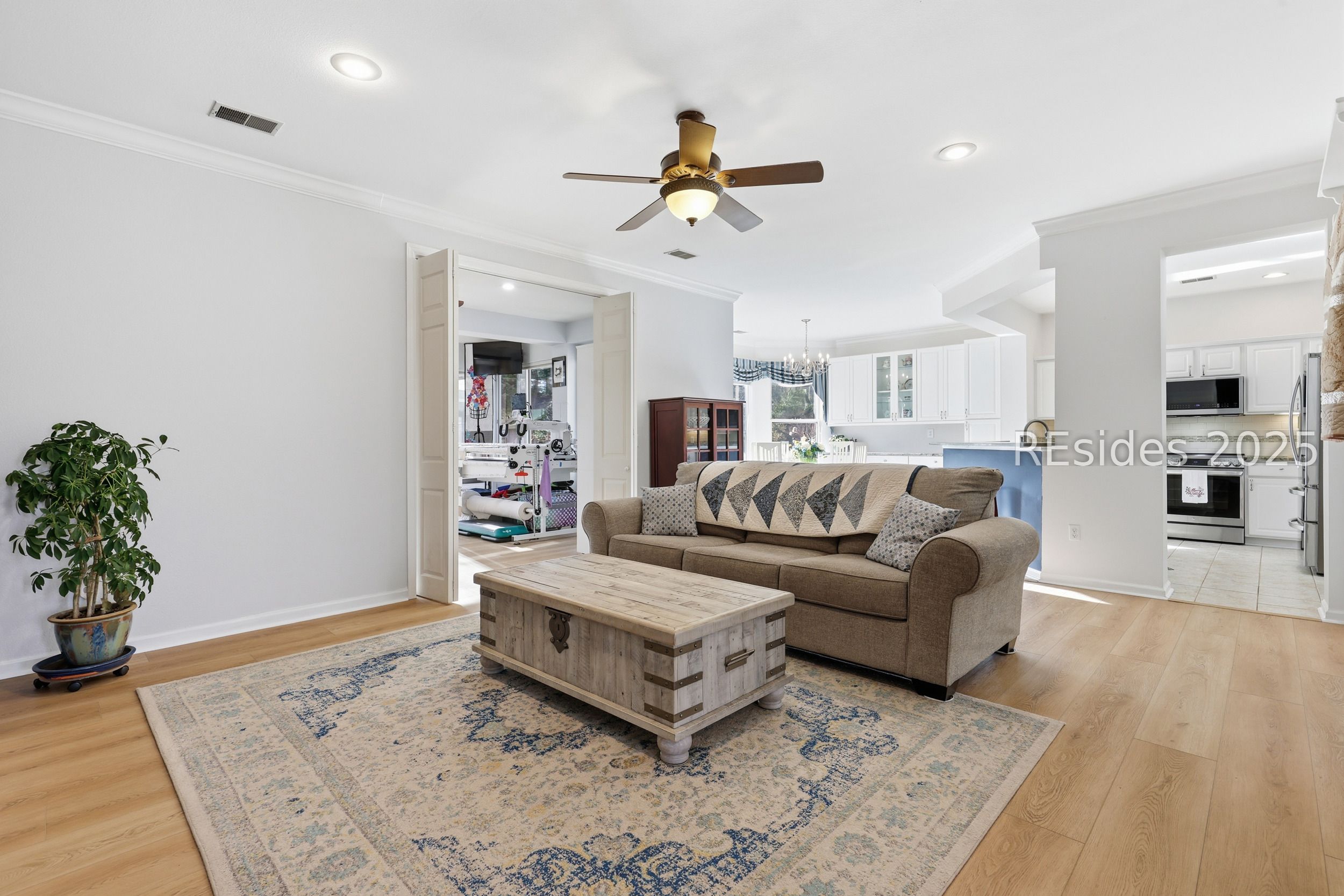 19 Hampton Circle Bluffton, SC 29909 - Photo 6 of 48 Light and bright with smooth ceilings