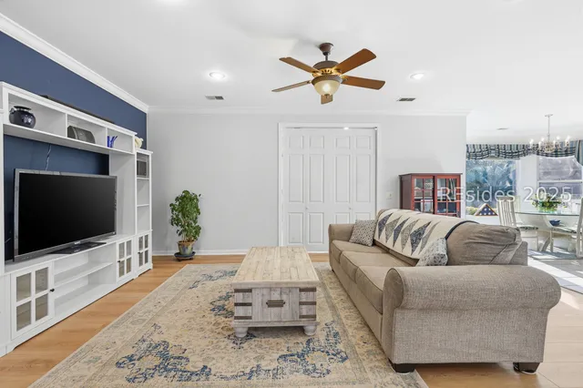 $469,900 | 19 Hampton Circle, Bluffton, SC 29909