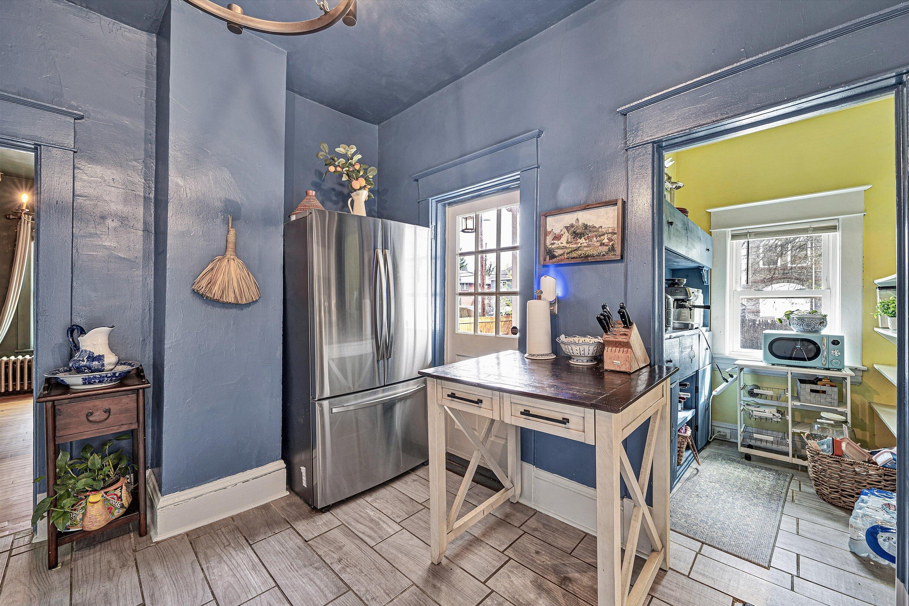 1502 Rorer Avenue Southwest Roanoke, VA 24016 - Photo 17 of 43 17-DSC00346