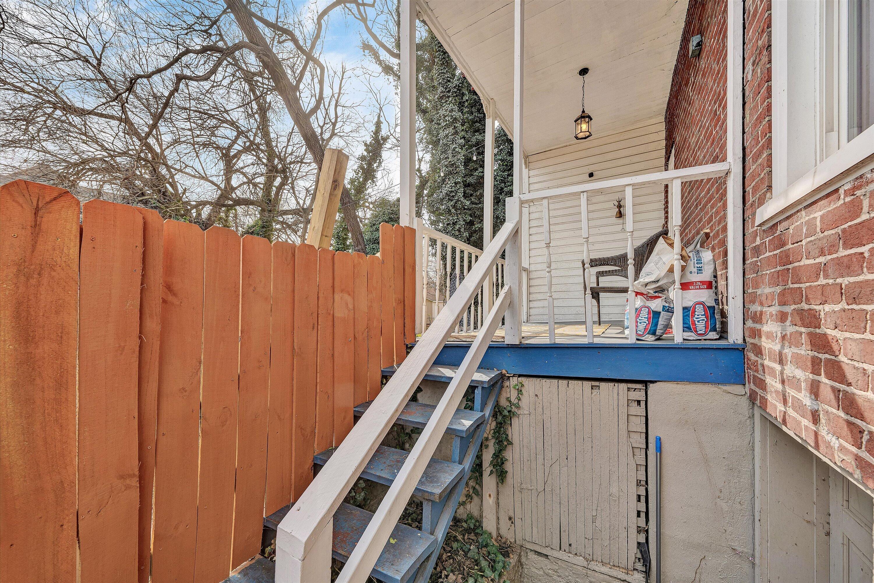 1502 Rorer Avenue Southwest Roanoke, VA 24016 - Photo 19 of 43 19-DSC00445