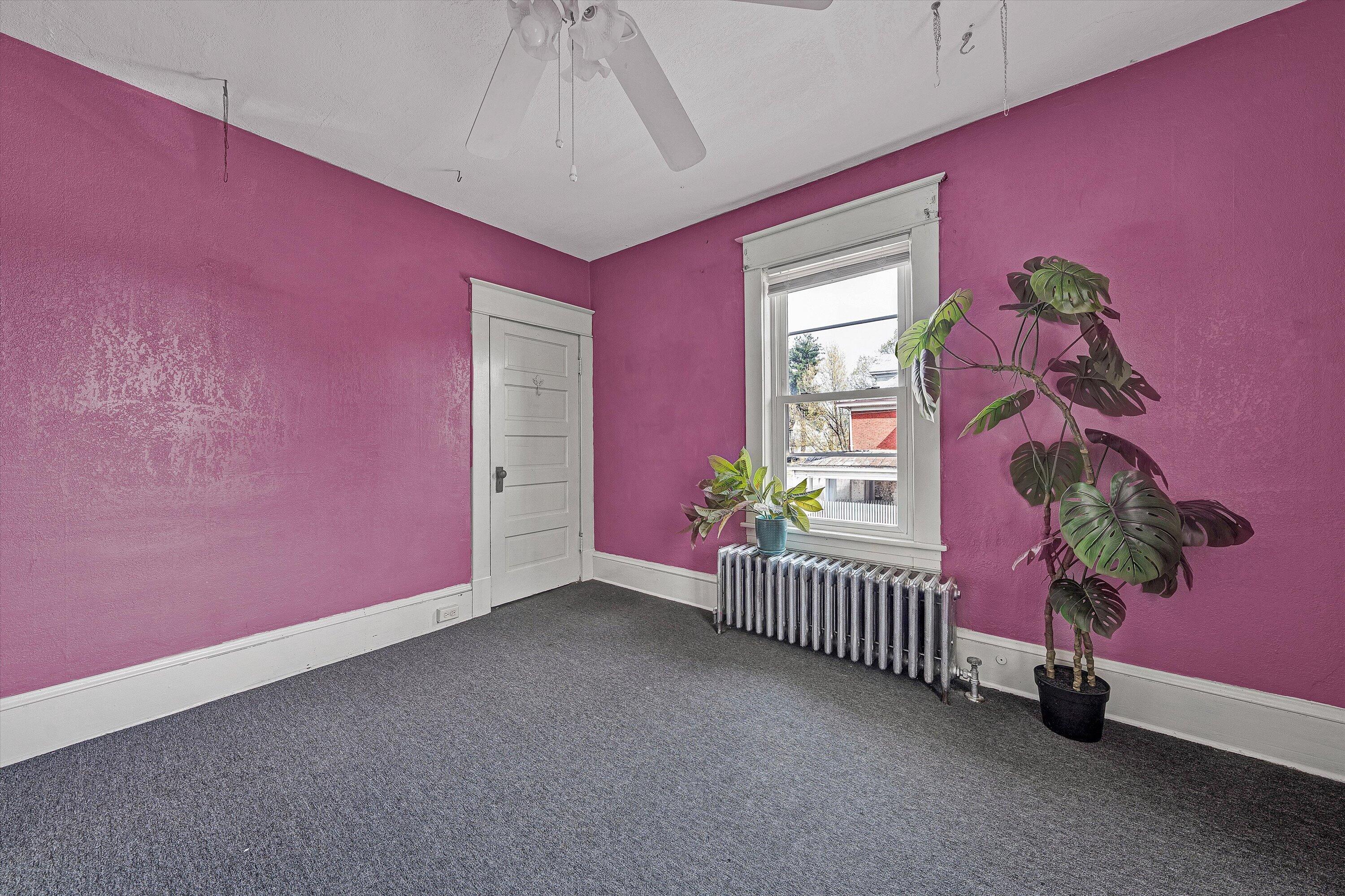 1502 Rorer Avenue Southwest Roanoke, VA 24016 - Photo 31 of 43 31-DSC00385