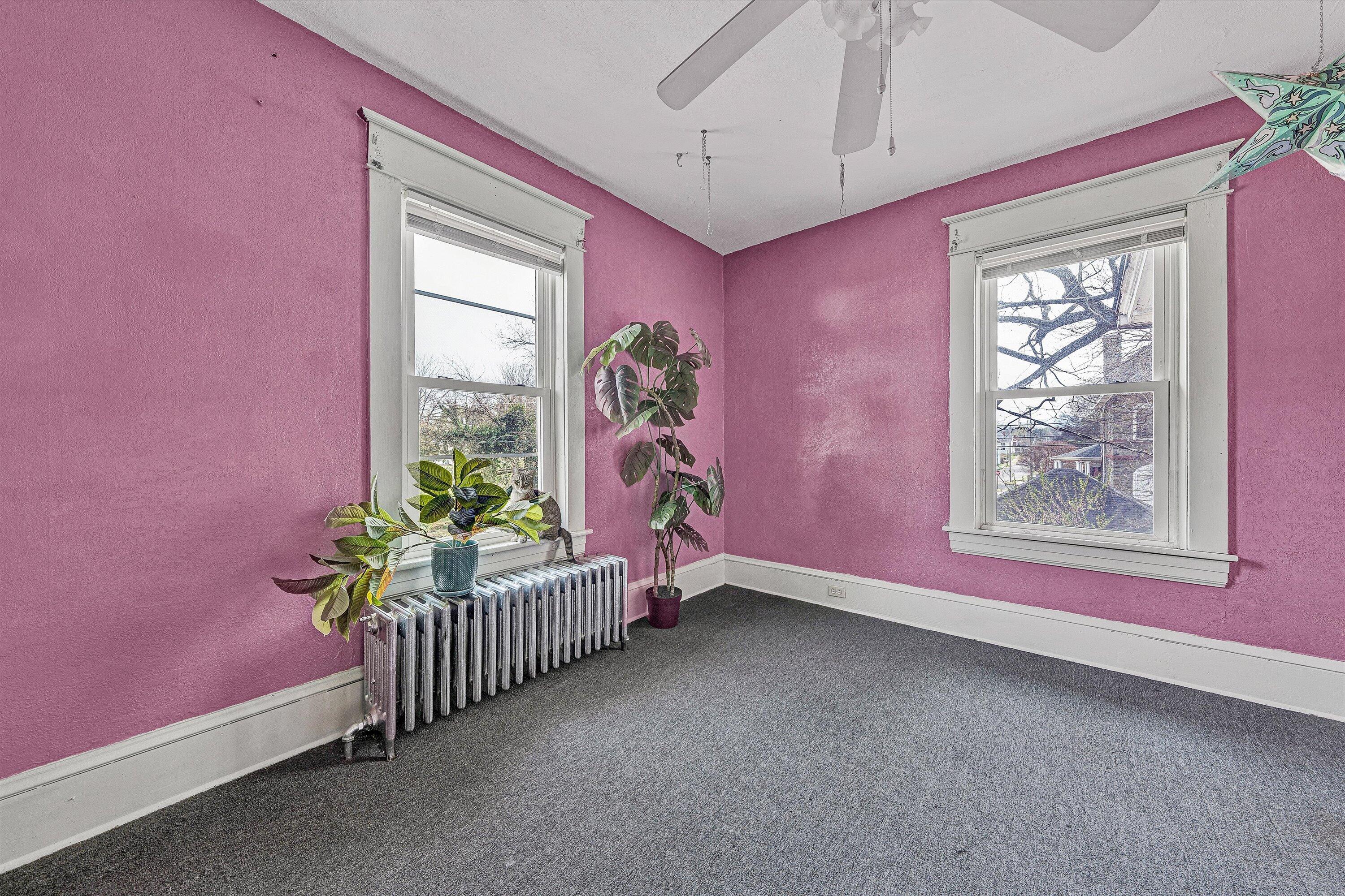 1502 Rorer Avenue Southwest Roanoke, VA 24016 - Photo 32 of 43 32-DSC00388