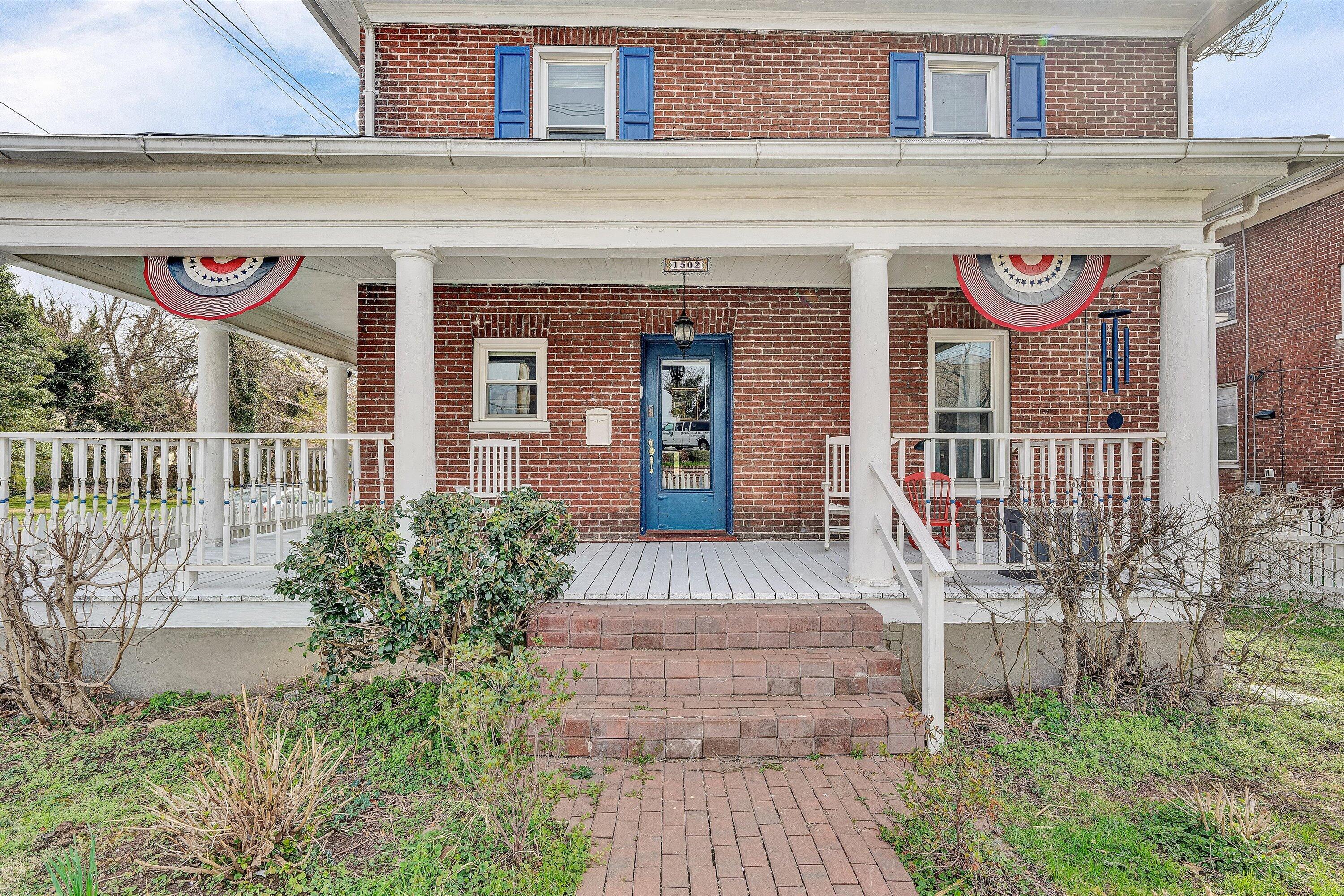 1502 Rorer Avenue Southwest Roanoke, VA 24016 - Photo 6 of 43 06-DSC00394