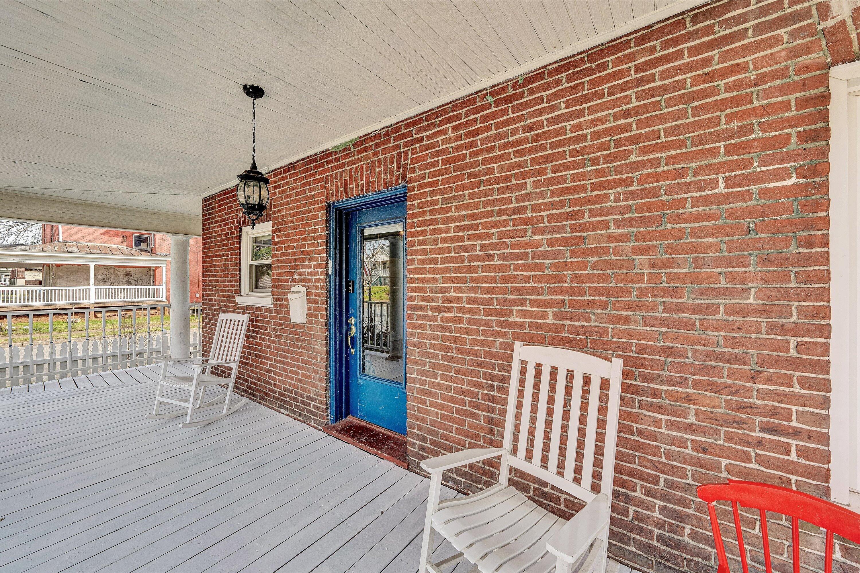 1502 Rorer Avenue Southwest Roanoke, VA 24016 - Photo 7 of 43 07-DSC00397