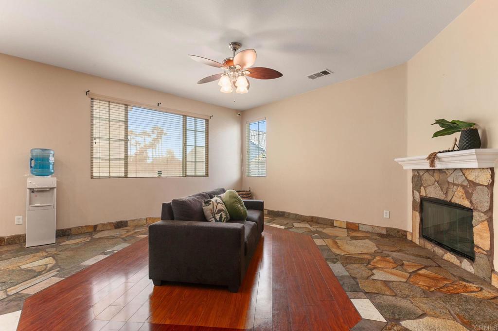 28431 Ware Street Murrieta, CA 92563 - Photo 8 of 48