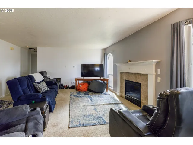 $420,000 | 5425 Bundy Avenue North, Keizer, OR 97303