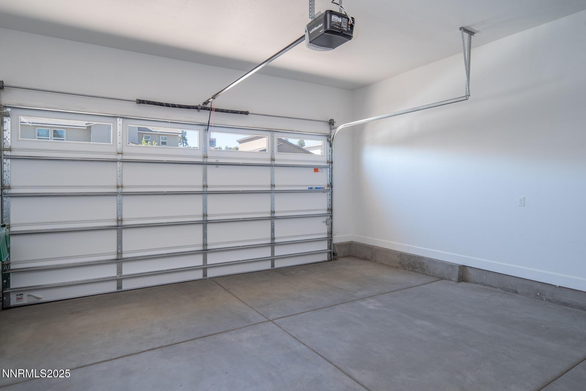 239 Commodore Drive Verdi, NV 89439 - Photo 26 of 35 239CommodoreDrHIGHRES37