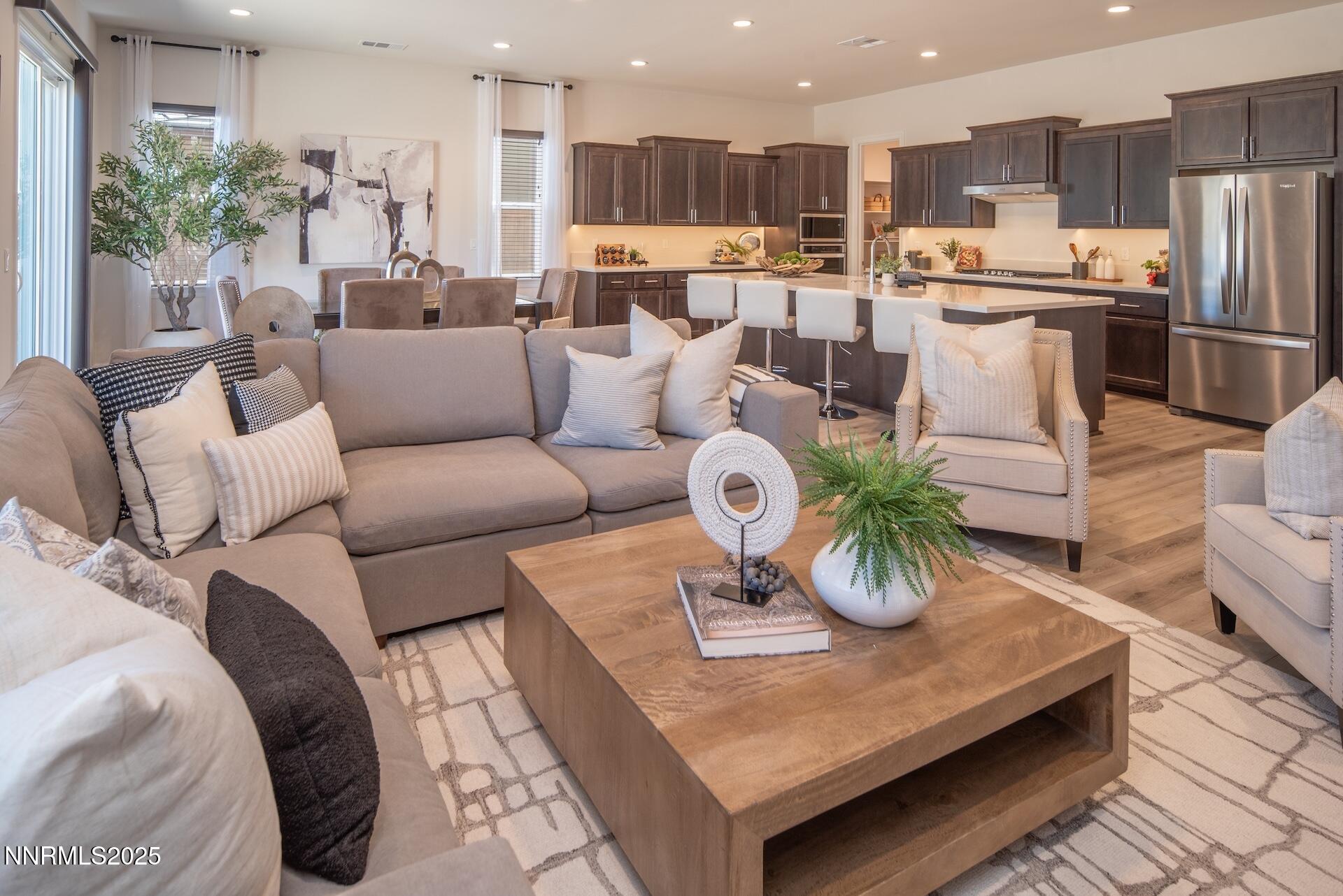 239 Commodore Drive Verdi, NV 89439 - Photo 6 of 35 239CommodoreDrHIGHRES17