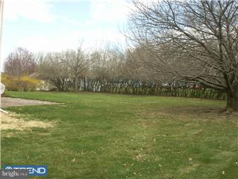 96 Lempa Road Holland, PA 18966 - Photo 11 of 12 Exterior Back