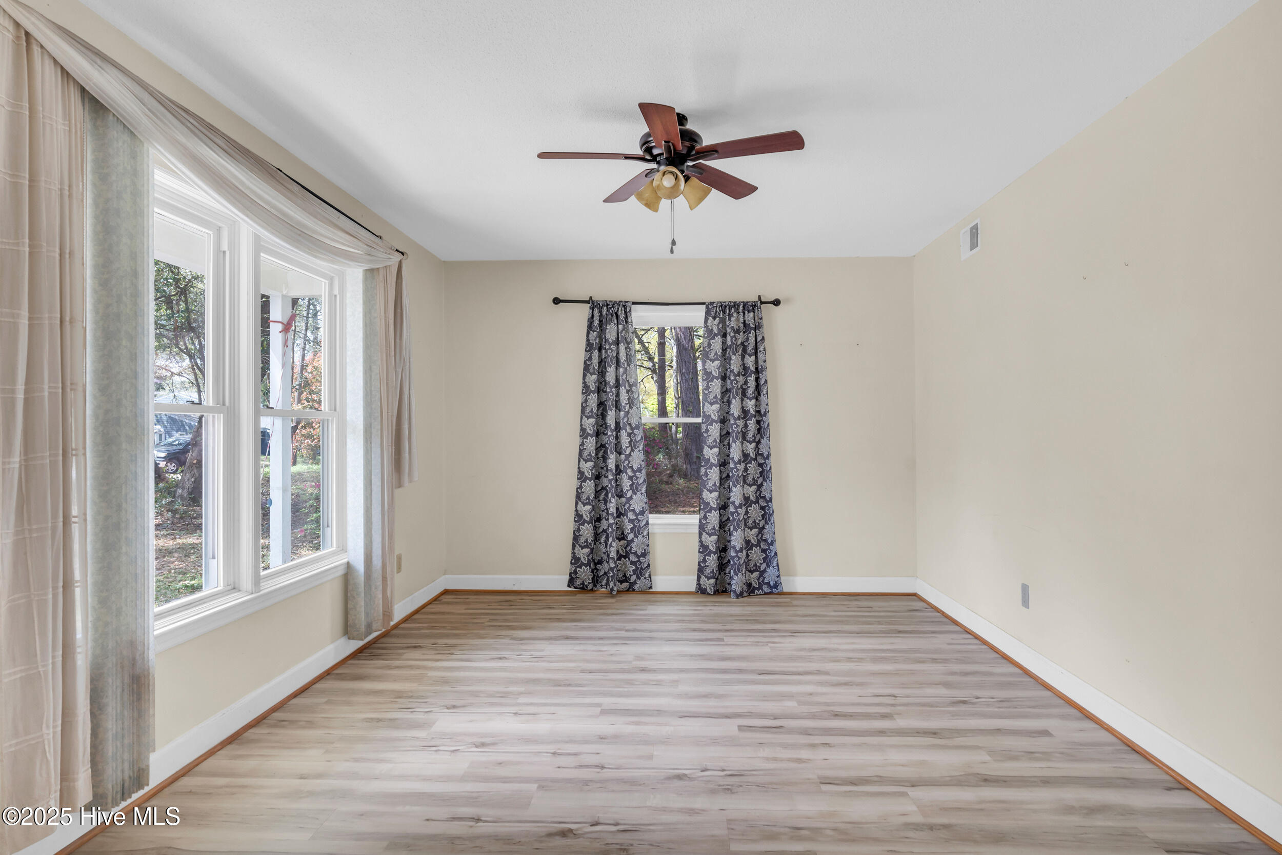 205 Hickory Knoll Road Wilmington, NC 28409 - Photo 7 of 47 205hickoryknollrd_00007