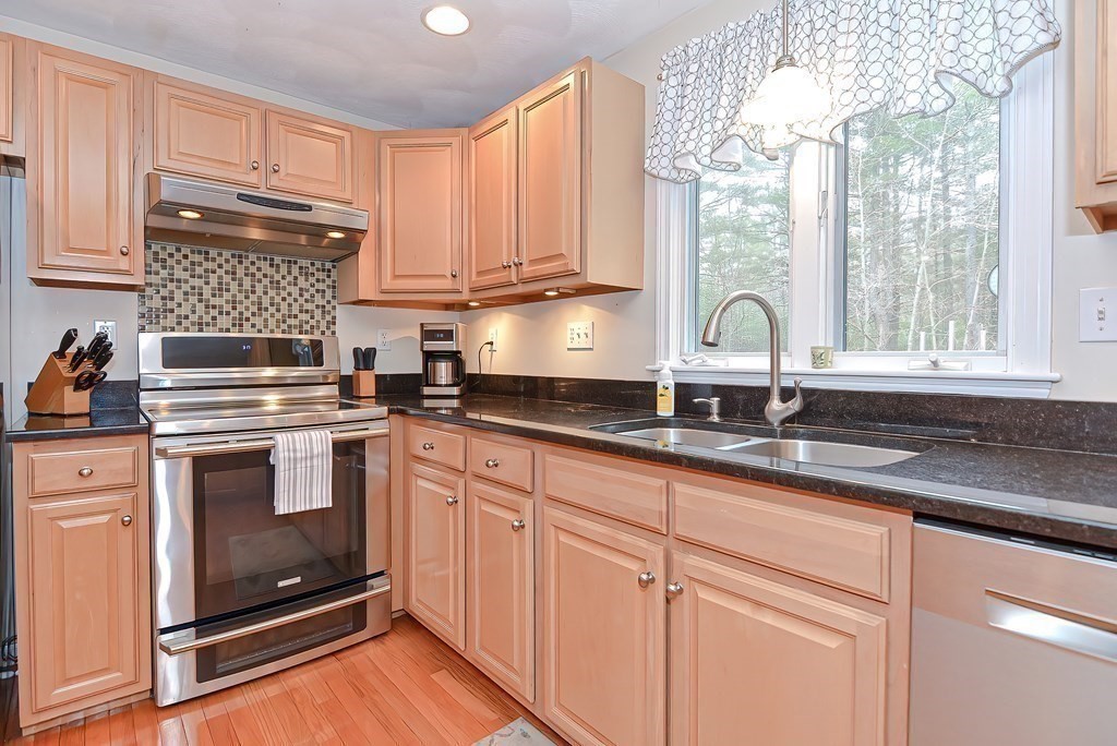 3 Bicknell Drive Mendon, MA 01756 - Photo 21 of 42