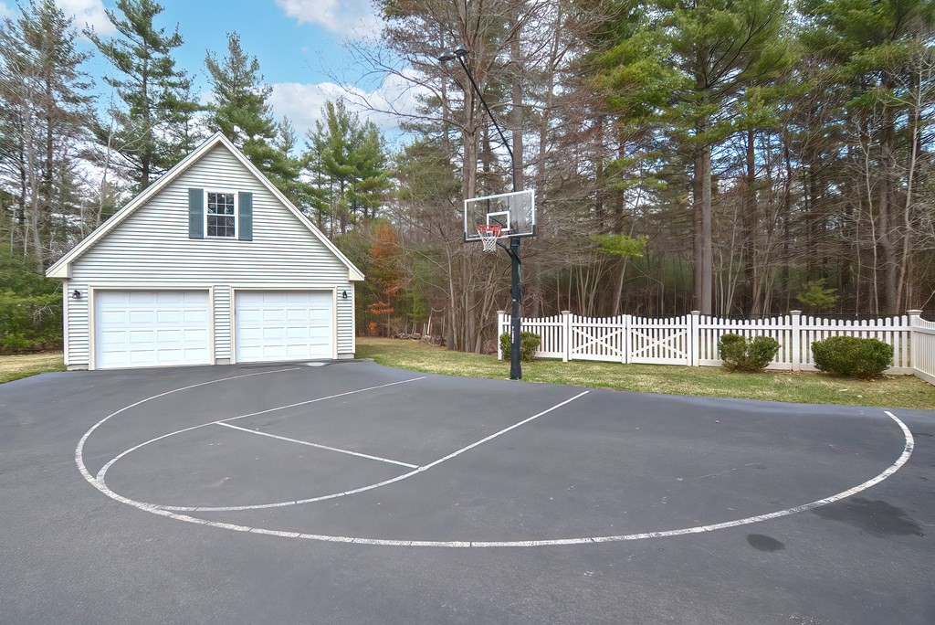 3 Bicknell Drive Mendon, MA 01756 - Photo 3 of 42