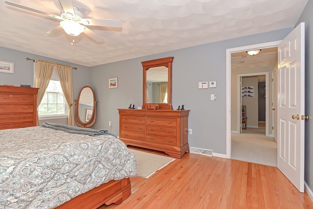 3 Bicknell Drive Mendon, MA 01756 - Photo 32 of 42