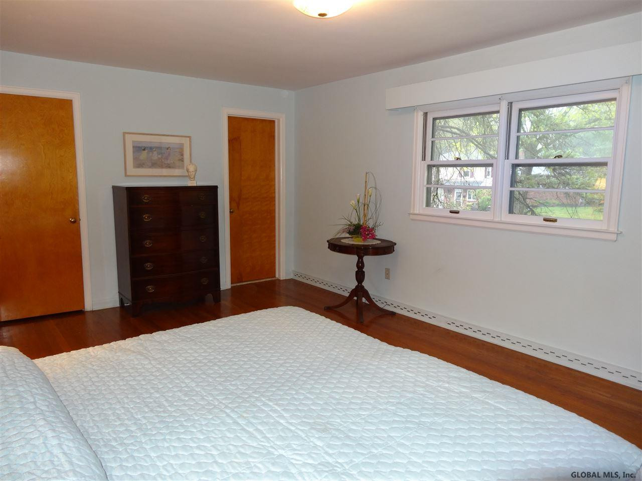 825 Jamaica Road Schenectady, NY 12309 - Photo 15 of 21 Photo 15