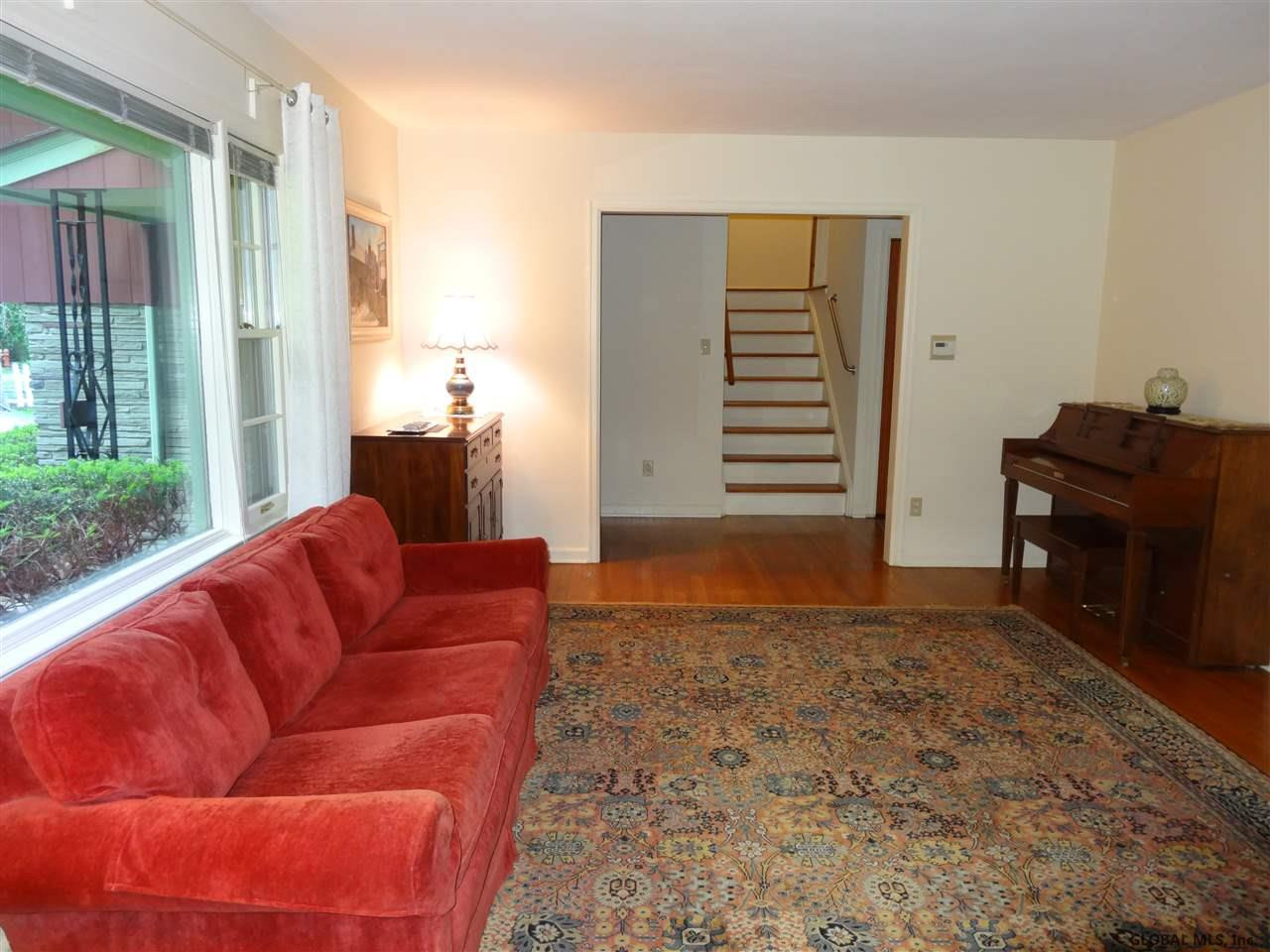 825 Jamaica Road Schenectady, NY 12309 - Photo 7 of 21 Photo 7