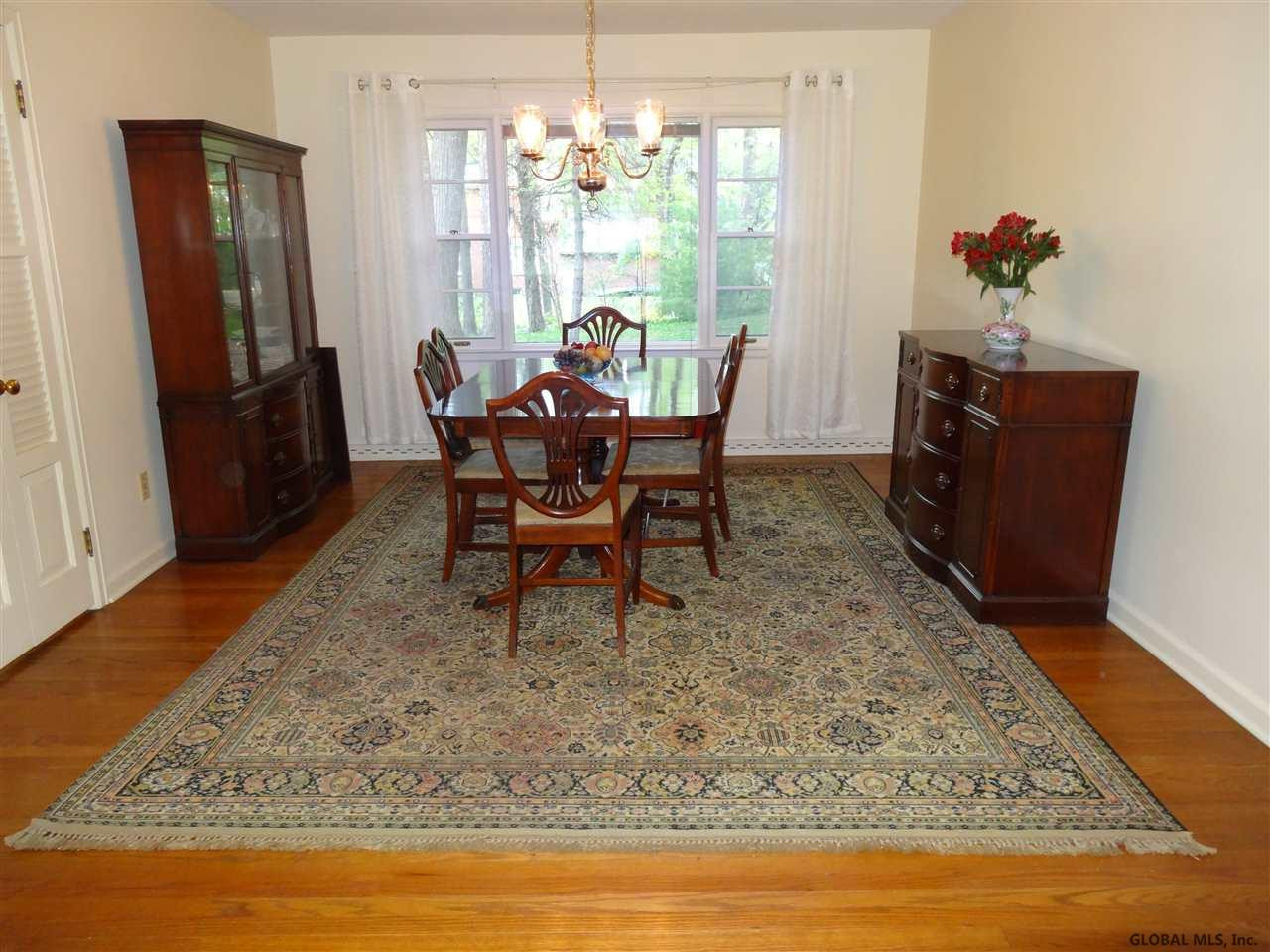 825 Jamaica Road Schenectady, NY 12309 - Photo 9 of 21 Photo 9