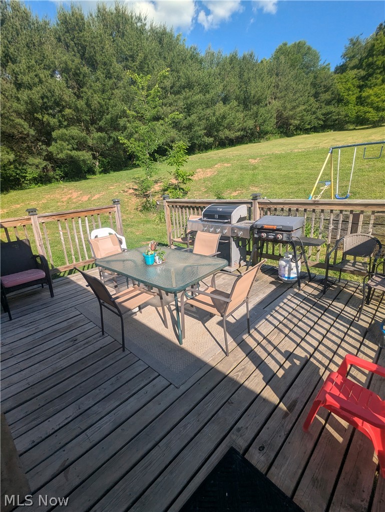17960 Raven Road Salesville, OH 43778 - Photo 4 of 27 Back Patio