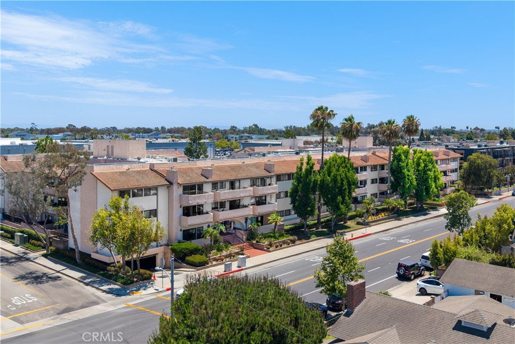12300 Montecito Road, Unit 27 Seal Beach, CA 90740 - Photo 33 of 45 Complex View