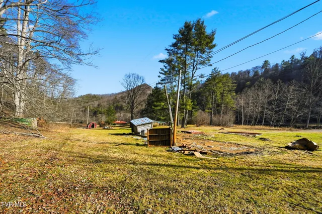 $350,000 | 8485 Highway 91 North, Laurel Bloomery, TN 37680