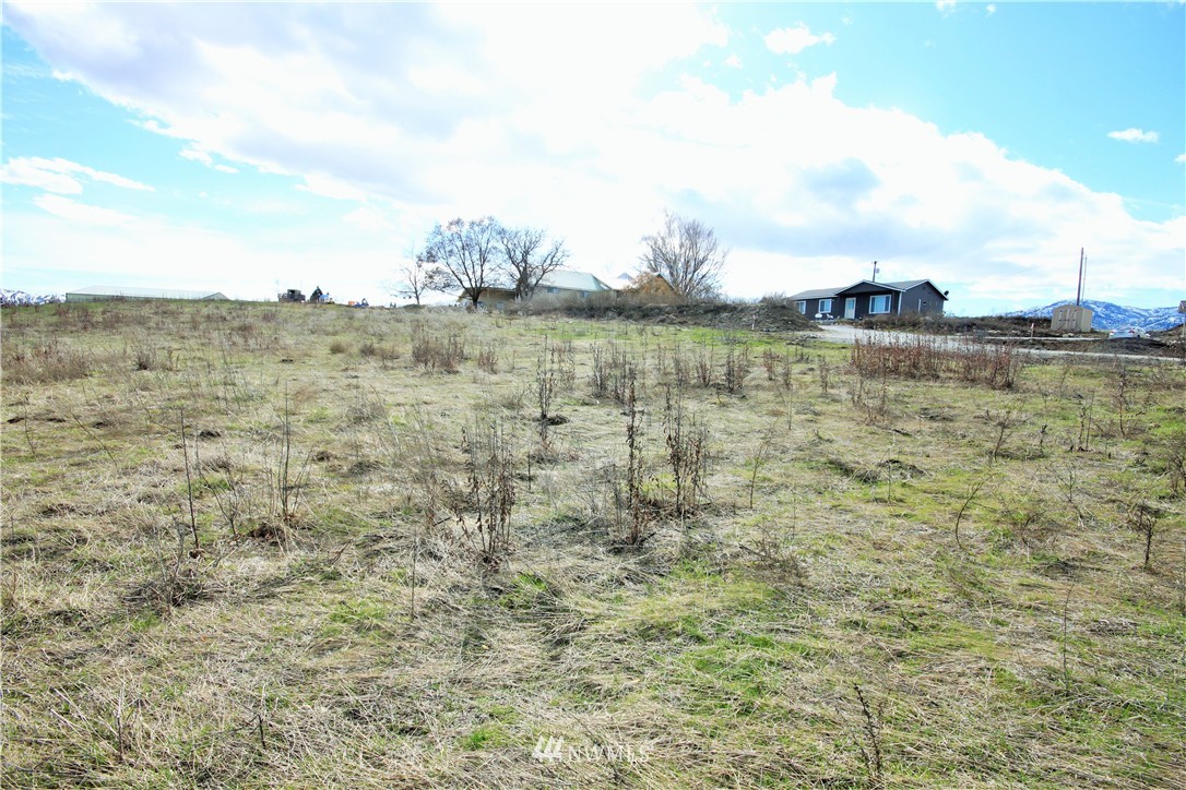 62 Lloyd Road Manson, WA 98831 - Photo 13 of 15 Gallery Image 13