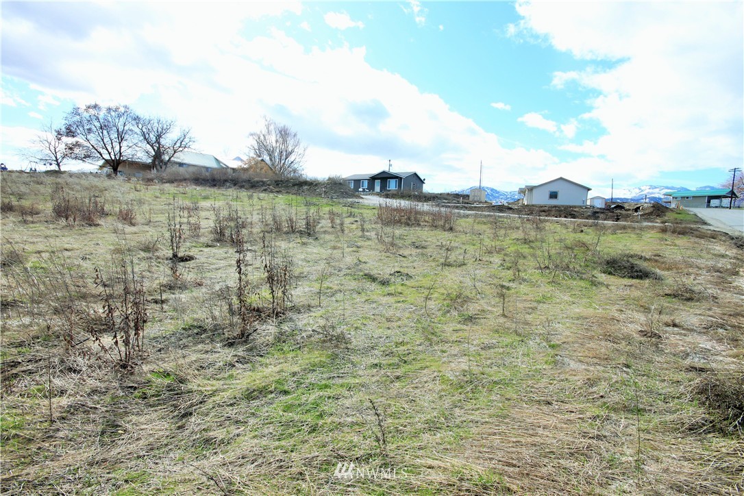62 Lloyd Road Manson, WA 98831 - Photo 14 of 15 Gallery Image 14