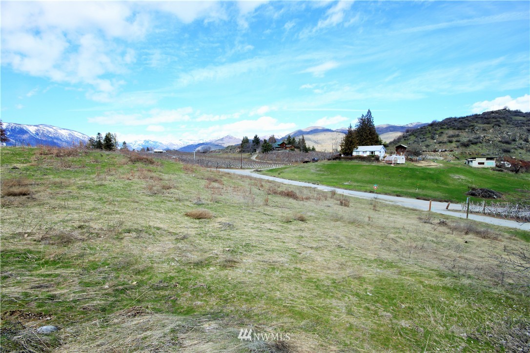 62 Lloyd Road Manson, WA 98831 - Photo 3 of 15 Gallery Image 3