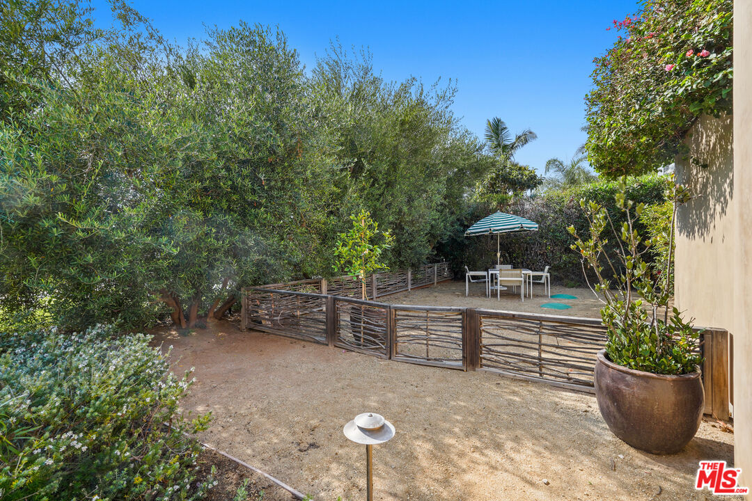 31777 Broad Beach Road Malibu, CA 90265 - Photo 18 of 20