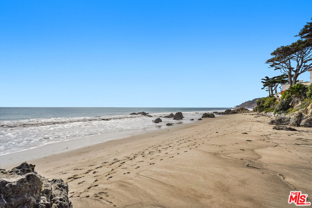 31777 Broad Beach Road Malibu, CA 90265 - Photo 3 of 20